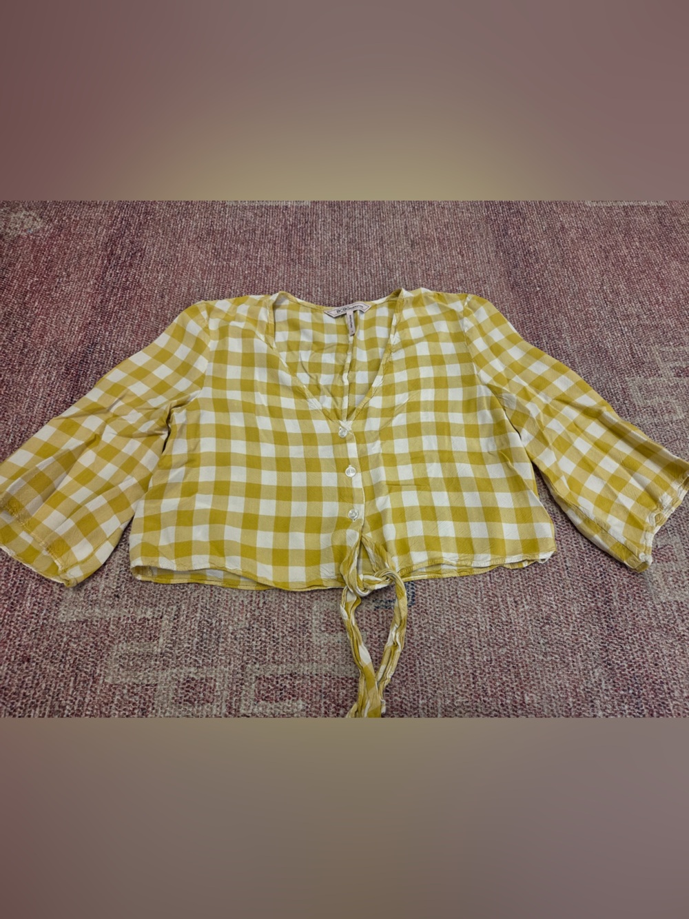 BCBgeneration mustard & white checkered tie button down v neck 3/4 sleeve top sm